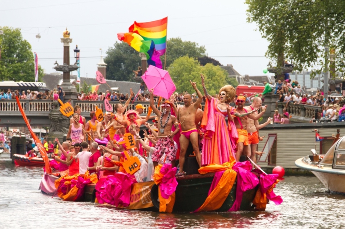 Amsterdam Gay Pride – duhová party