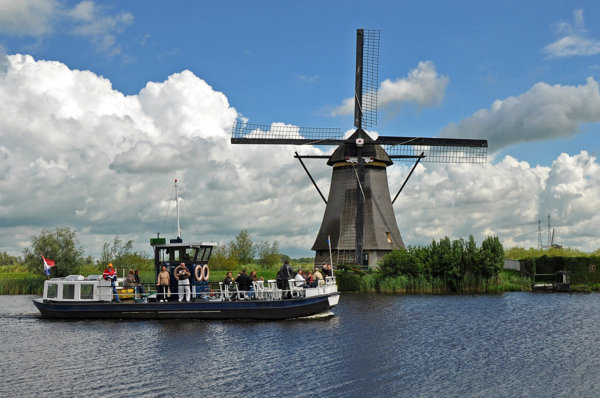 Kinderdijk – zátiší větrných mlýnů