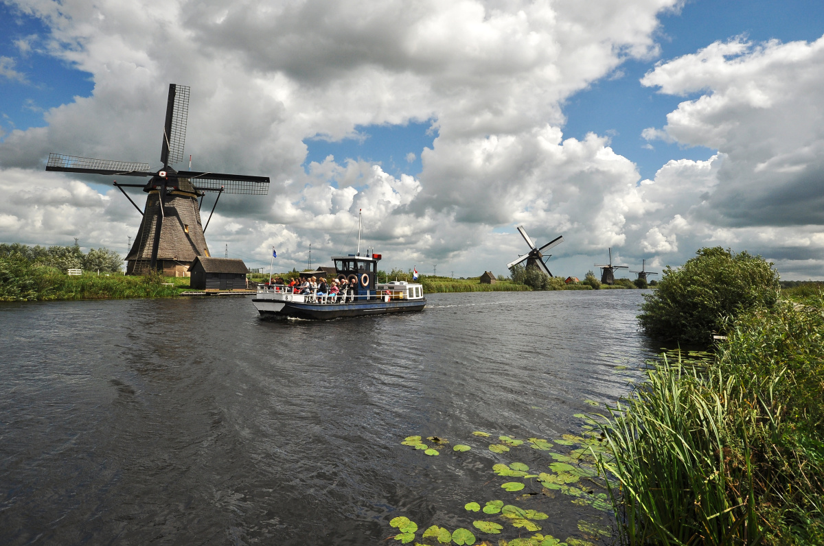 Kinderdijk – zátiší větrných mlýnů