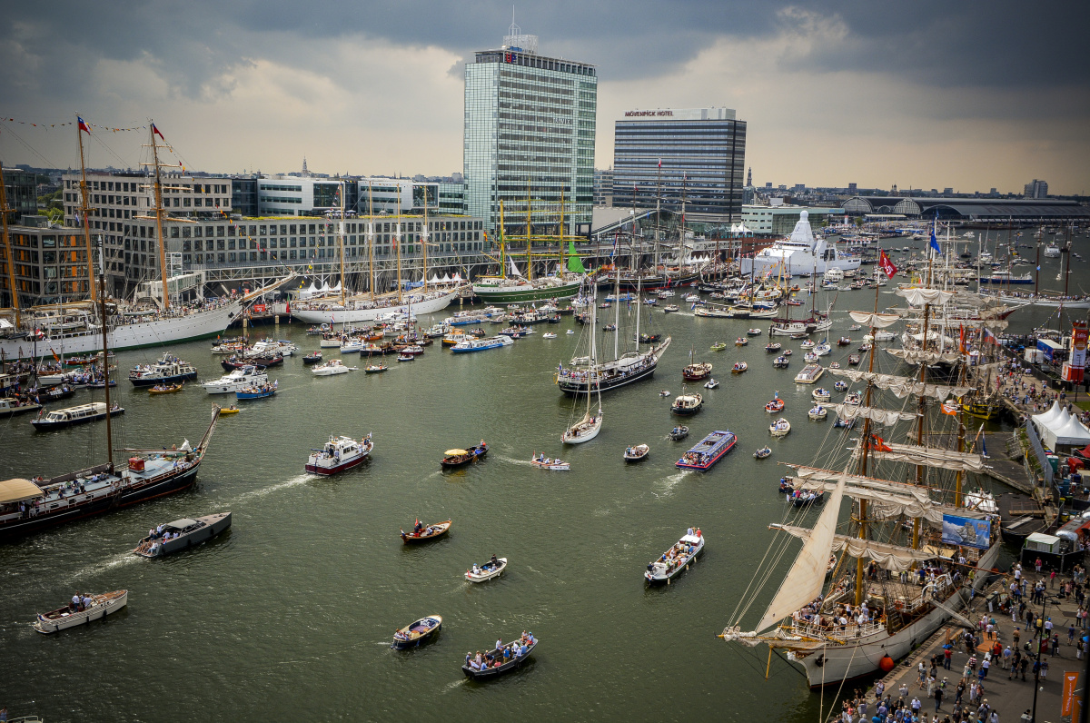 Sail Amsterdam – přehlídka největších plachetnic a historických plavidel