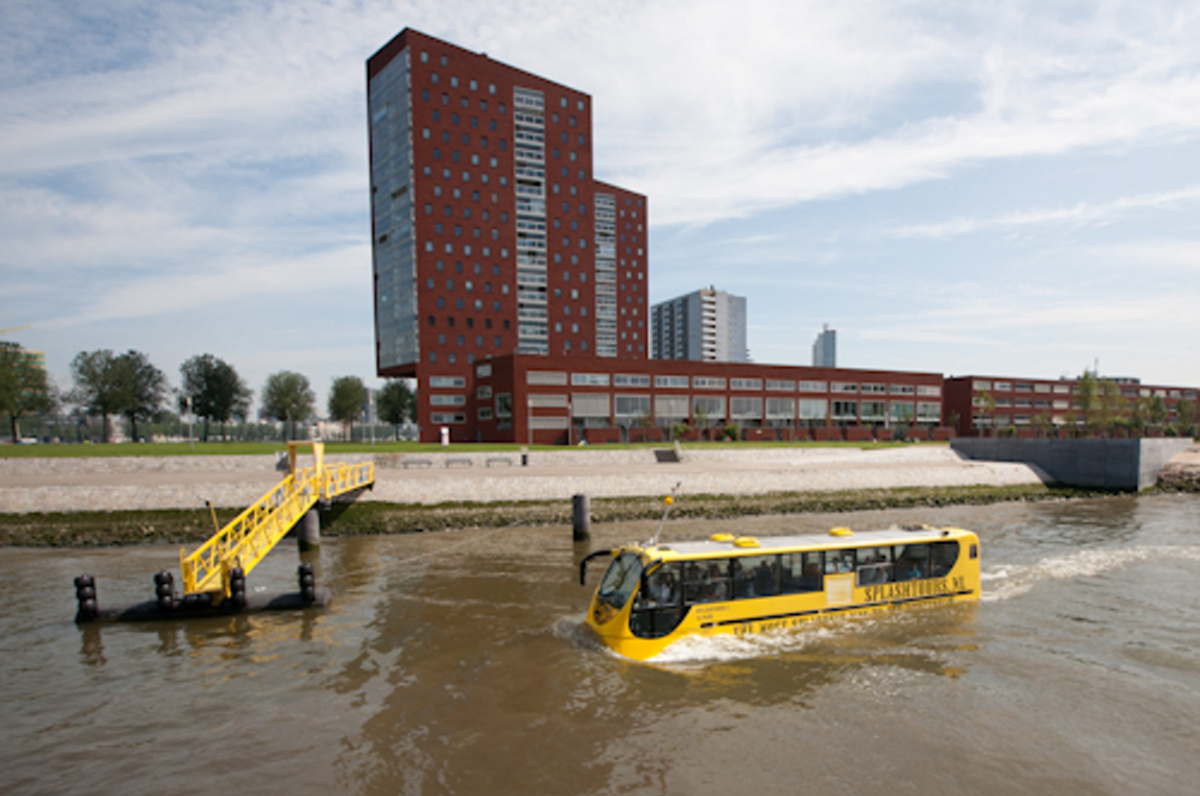 Splashtours – obojživelný autobus