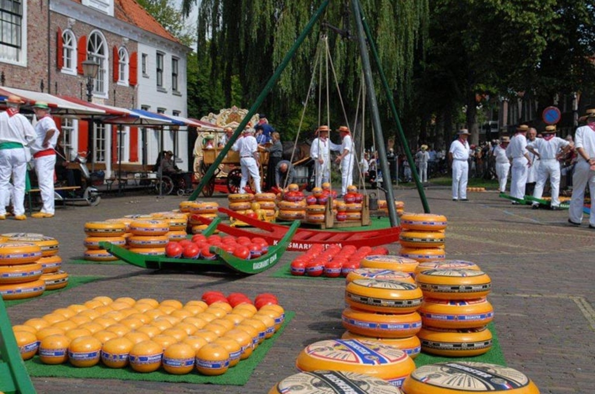 Sýrový trh v Edamu