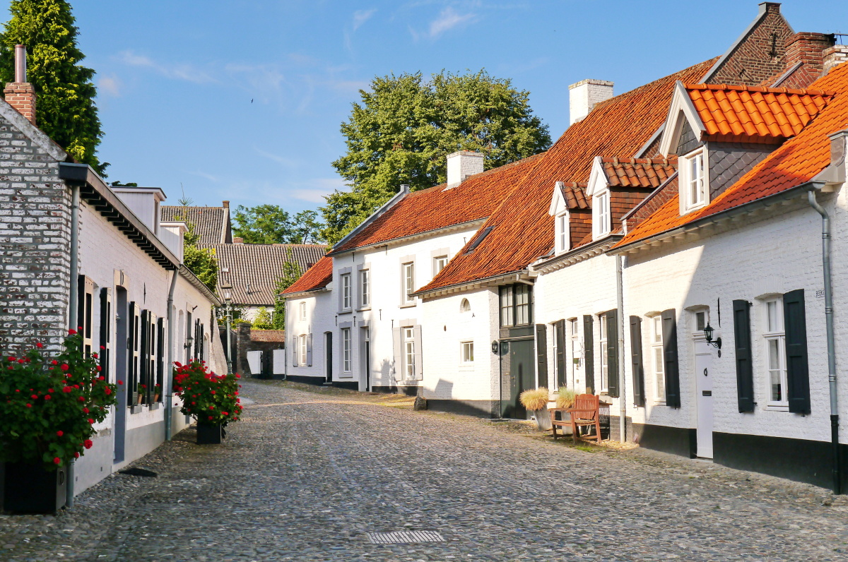 Thorn – bílé městečko s klášterem